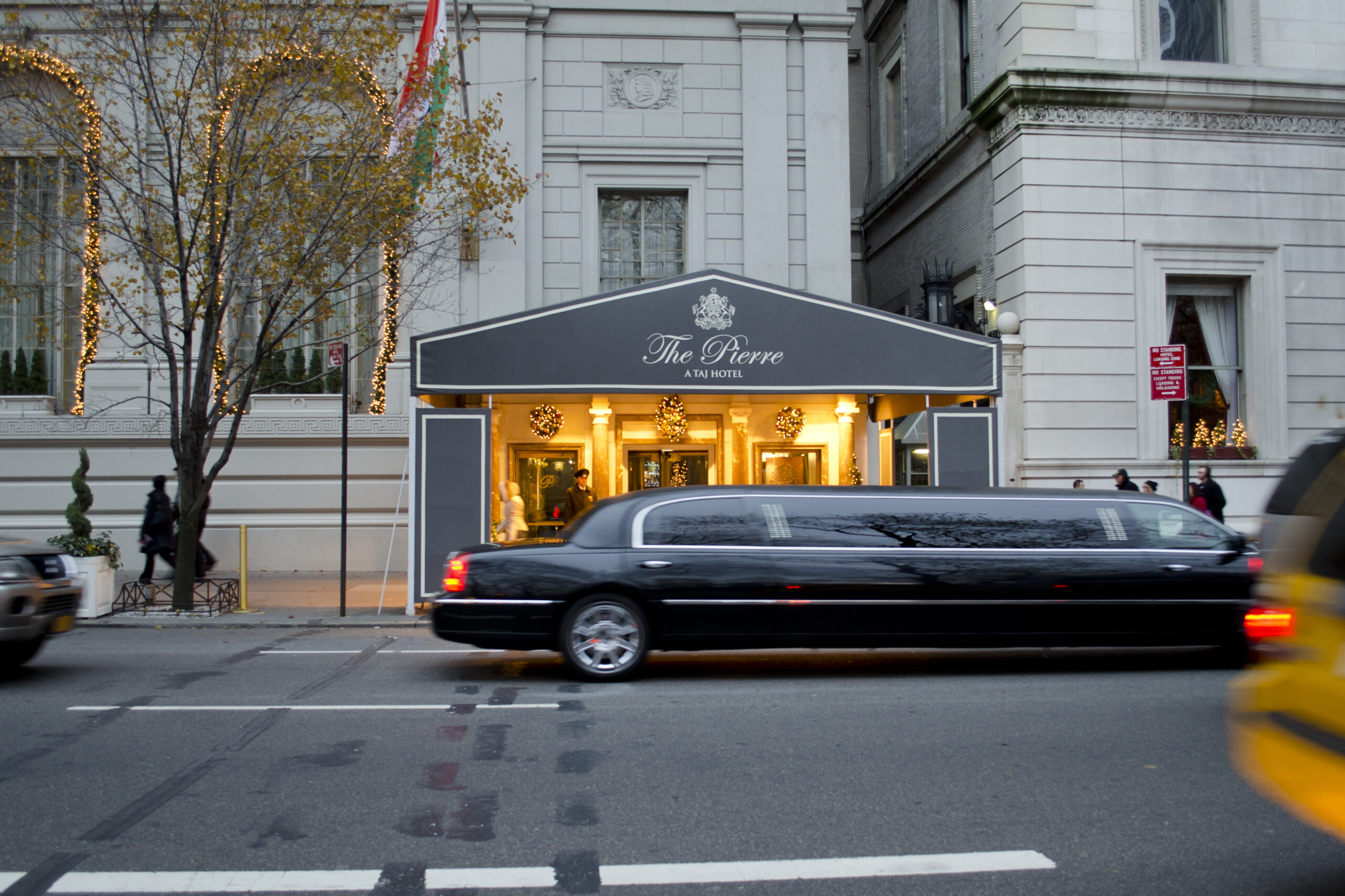 Why Hiring a Professional Limo Service Is the Smart Choice for Boston Area Events